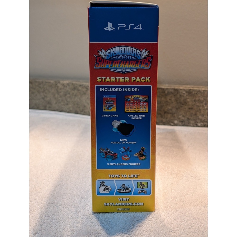Skylanders Superchargers PS4 Figures ActiVision Starter Pack Game Brand New - Picture 10 of 12